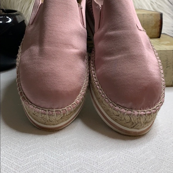 “Zara” - Picture 6 of 6